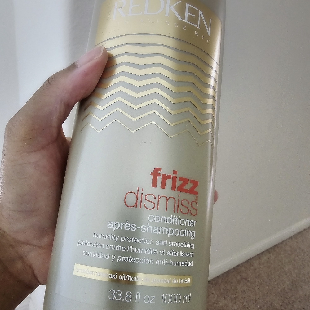 Redken Smooth lock Large 33.8 Fl Oz Never used